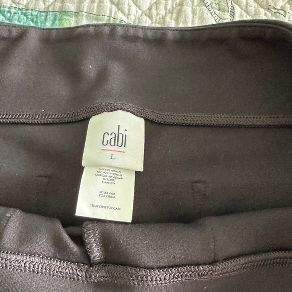 Cabi ponte knit capri pants - Picture 3 of 4